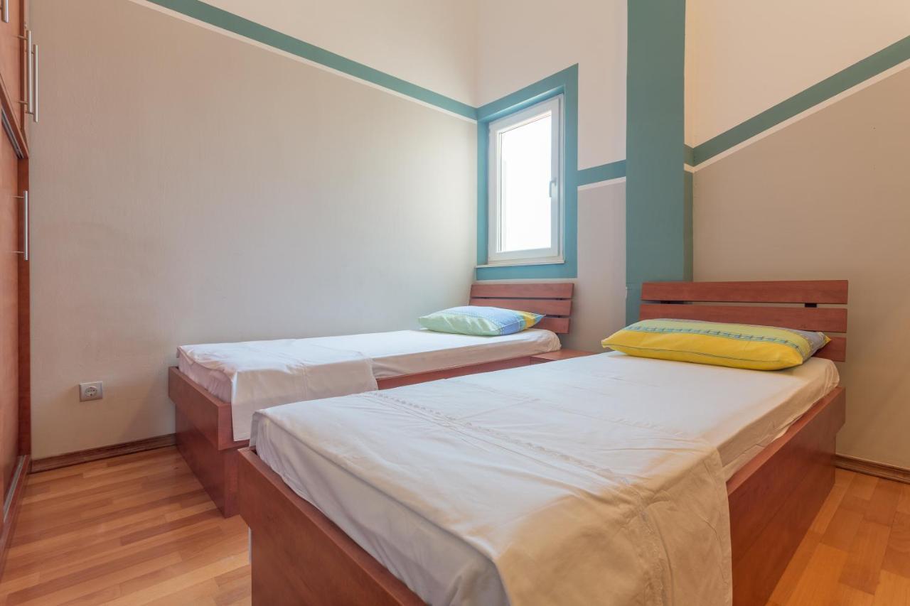Sunrise Apartments โบล ภายนอก รูปภาพ