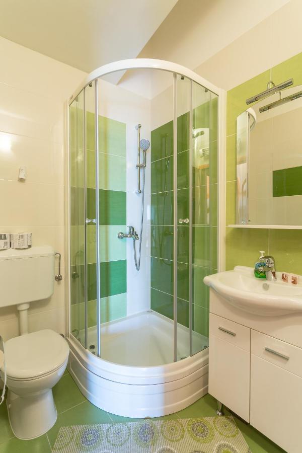 Sunrise Apartments โบล ภายนอก รูปภาพ