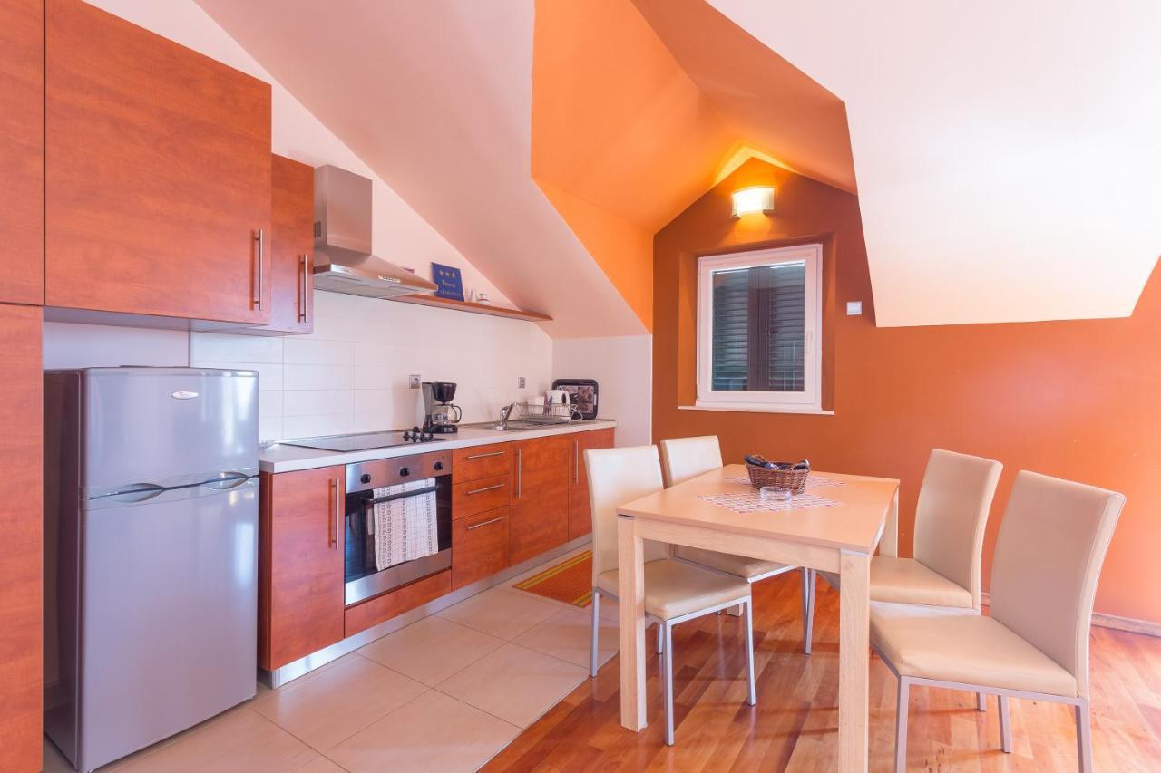 Sunrise Apartments โบล ภายนอก รูปภาพ
