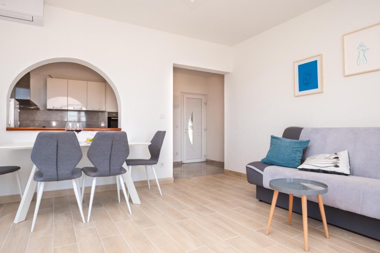 Sunrise Apartments โบล ภายนอก รูปภาพ